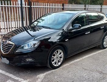 Lancia Delta 1.6 mjt dpf silver