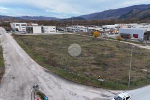 TER. RESIDENZIALE A L'AQUILA