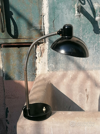 Lampada vintage design Kaiser Idell scrivania