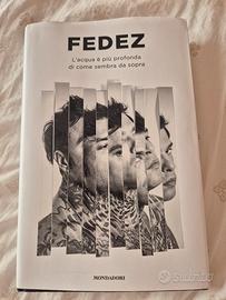 FEDEZ L'acqua è più profonda di come sembra da sop