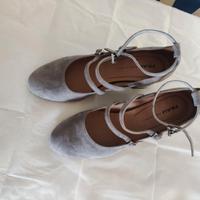 Décolleté in camoscio grigio