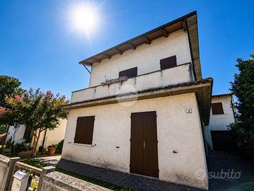 VILLA SINGOLA A RAVENNA