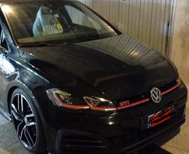VOLKSWAGEN Golf 7ª serie - 2018