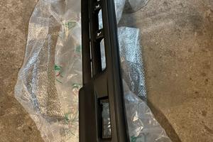 Paraurti pick-up l200 89