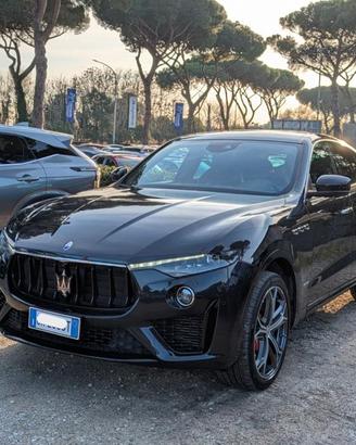 MASERATI Levante V6 AWD 3.0d 349cv TETTO PANORAM