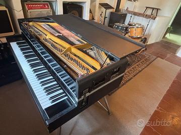 Yamaha CP 70 Electric Grand Piano