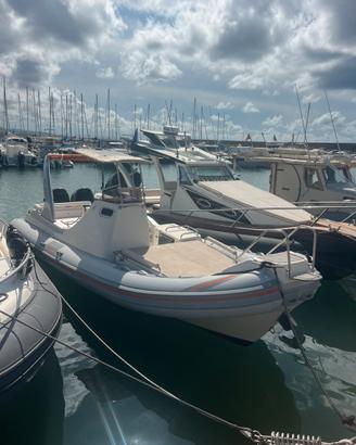 Over Boat 26 Lord cabinato