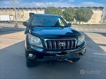 TOYOTA LAND CRUISER KDJ150