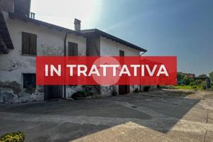 CASA DI CORTE A TRENZANO