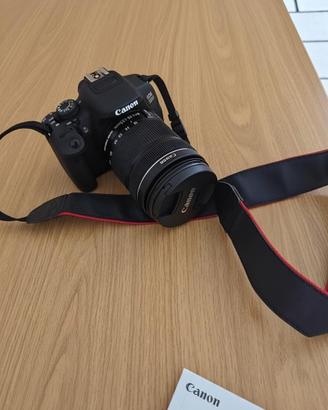 Canon EOS 700D + obiettivo 18-135mm