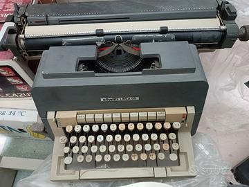 Macchina da scrivere Olivetti Linea 98