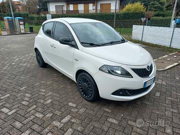 Lancia Ypsilon 1.0 FireFly 5 porte S&S Hybrid Ecoc