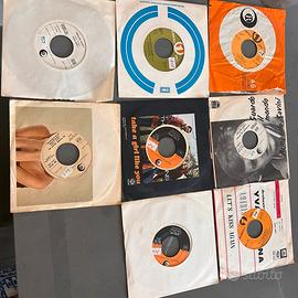 Vari Disci Vinile 45 giri  anni 60 e 70