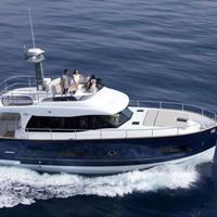 Azimut Magellano 43