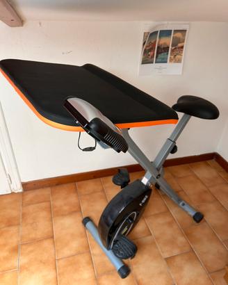 Desk bike cyclette con tavolino smart working