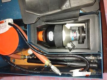 Utensile idraulico per bordatura Swagelok