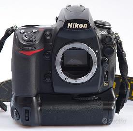 Nikon D700 con Battery Grip