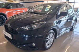 TOYOTA Yaris IV 2020 - Yaris 1.5h Business