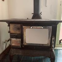 Cucina economica stufa a legna in ghisa