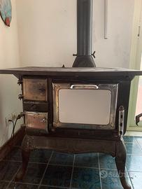 Cucina economica stufa a legna in ghisa