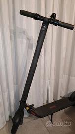 Monopattino elettrico_Ninebot E25E