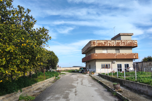 Via trani terreno e palazzina