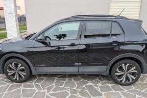 volkswagen t-cross 1000 tsi neopatentati 95cv nero