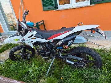 Moto BETA rr50 motard