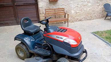 trattorino rasaerba oleomac