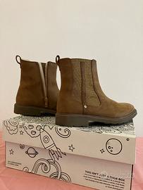Stivaletti Clarks