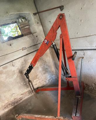 Gru idraulica a carrello