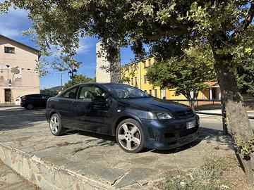 Opel astra coupe 2000 turbo bertone trattabile