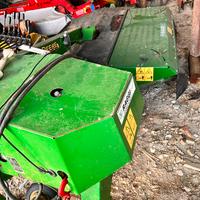 Falciacondizionatrice johndeere