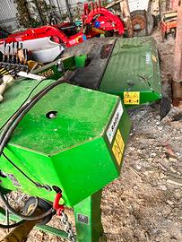 Falciacondizionatrice johndeere