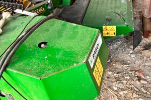 Falciacondizionatrice johndeere