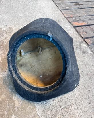 Box subwoofer 30 cm in vetroresina – cassa chiusa