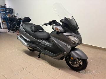 Suzuki Burgman 650