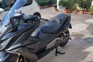 Kymco ak 550 ( da vetrina)