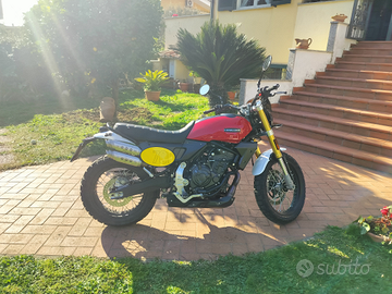 Fantic Caballero 700