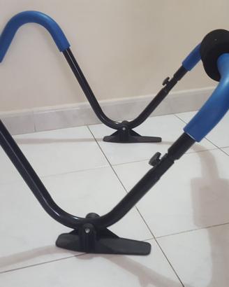 Atrezzo per addominali AB Trainer