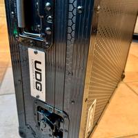 UDG U91069BL Flight Case per Denon Prime 4+