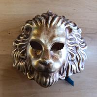 Maschera veneziana in cartapesta 