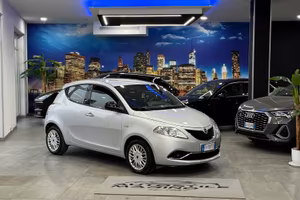 Lancia Ypsilon 1.3 MJT 16V 95 CV 5 porte S&S Silve