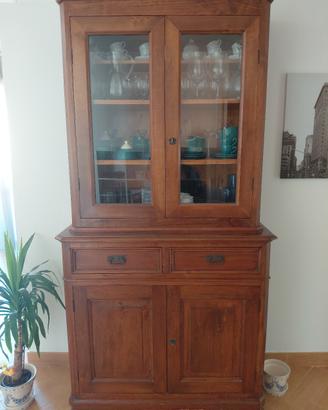 credenza con vetrina in legno arte povera