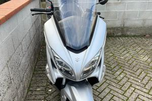 Suzuki Burgman 400 cc