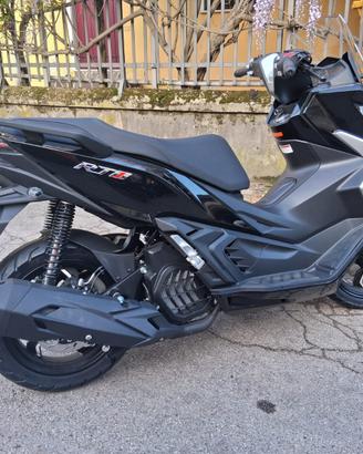 CYCLONE (KEEWAY/BENELLI) RT1 125cc MOT.A LIQUIDO