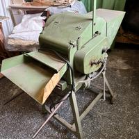 Macchina per cardare lana