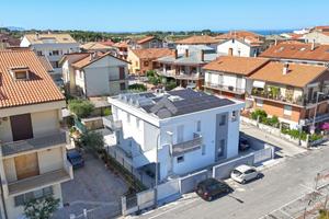 2 LOCALI A PORTO SANT'ELPIDIO