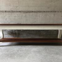 Tavolo basso in noce canaletto