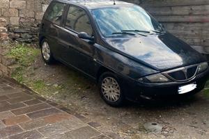 Lancia Y